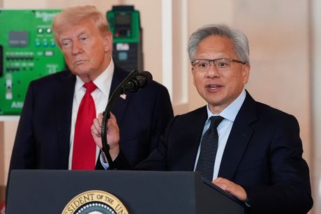 Jensen Huang, Donald Tramp Jensen Huang, Donald Tramp