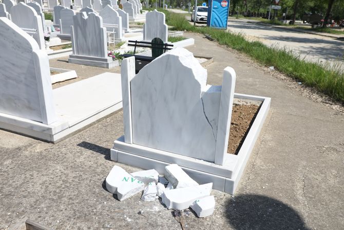Groblje Lešće, Oštećeni spomenici Groblje Lešće, Oštećeni spomenici