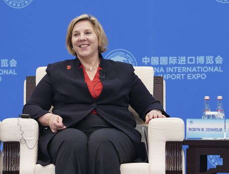 Robyn Denholm, Robin Robyn Denholm, Robin