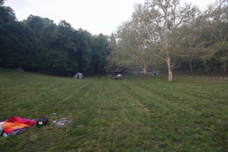 Prvi maj, Praznik rada, Roštiljanje na Adi i Košutnjaku