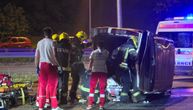 Drama u Novom Sadu! Prevrnuo se kombi, jedno lice završilo ispod vozila: Akcija spasavanja je u toku