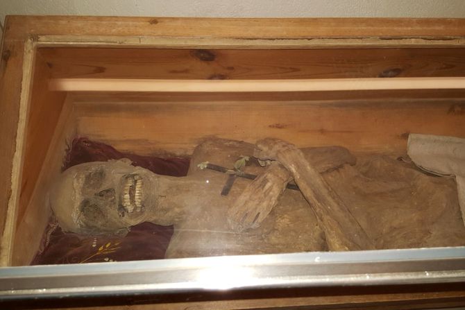 Mumija iz kripte u austrijskoj crkvi Mumija iz kripte u austrijskoj crkvi