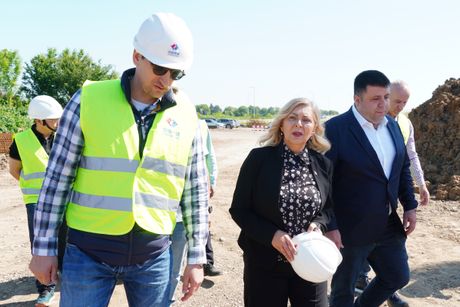 Radovi na izgradnji pruge Zemun Polje-Nacionalni stadion Radovi na izgradnji pruge Zemun Polje-Nacionalni stadion