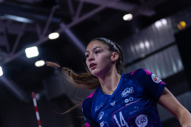 Hena Kurtagić Hena Kurtagić