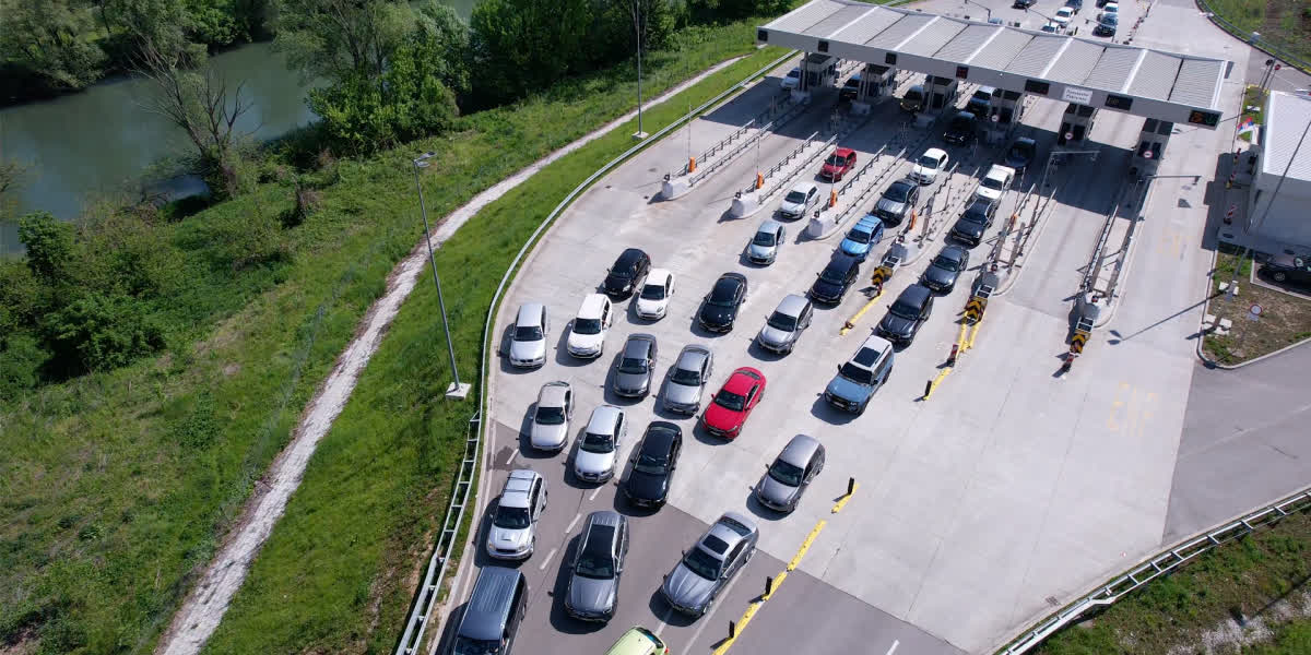 AMSS savetuje vozače da se pre polaska na put informišu o stanju na putevima