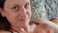 Zatrudnela sa 44, a onda poželela smrt i sebi i bebi: Ispovest majke koja ledi krv u žilama