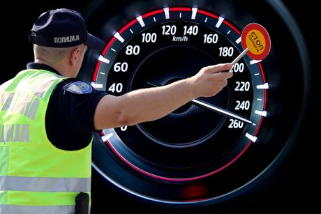 Brza vožnja brzinometar, 250, saobraćajna policija Brza vožnja brzinometar, 250, saobraćajna policija
