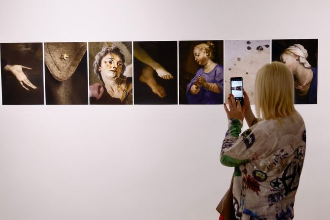 Izložba "Mojoj majci" otvorena u Italijanskom institutu za kulturu Izložba "Mojoj majci" otvorena u Italijanskom institutu za kulturu