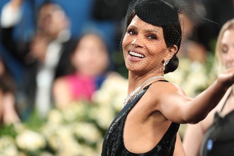 Hale Beri, Met Gala 2025 Hale Beri, Met Gala 2025