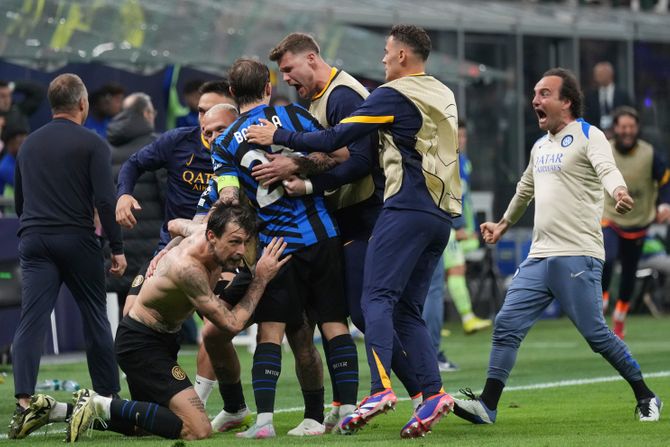 FK Inter, FK Barselona FK Inter, FK Barselona