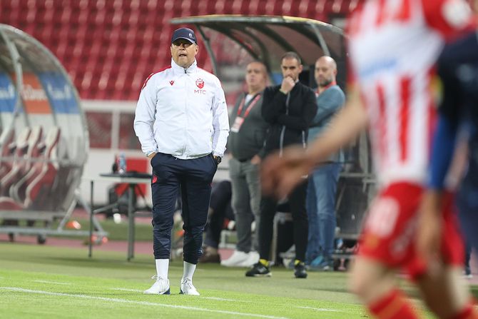 FK Crvena zvezda - FK Napredak FK Crvena zvezda - FK Napredak