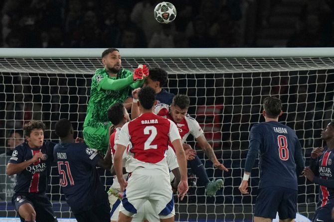FK PSŽ Pari Sen Žermen - FK Arsenal FK PSŽ Pari Sen Žermen - FK Arsenal