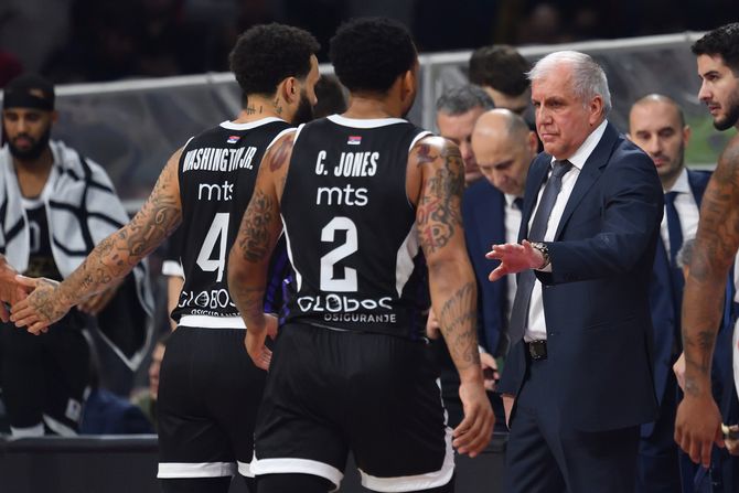 Željko Obradović i Karlik Džons - KK Partizan Željko Obradović i Karlik Džons - KK Partizan