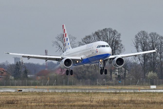 Croatia Airlines Airbus A319 A320 Aerodrom Zagreb ZAG Croatia Airlines Airbus A319 A320 Aerodrom Zagreb ZAG