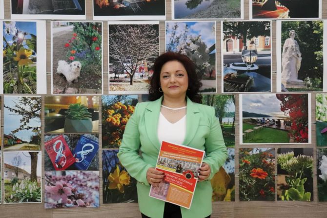 Promocija zbirke i izložba autorskih fotografija Marijane Stratulat Promocija zbirke i izložba autorskih fotografija Marijane Stratulat