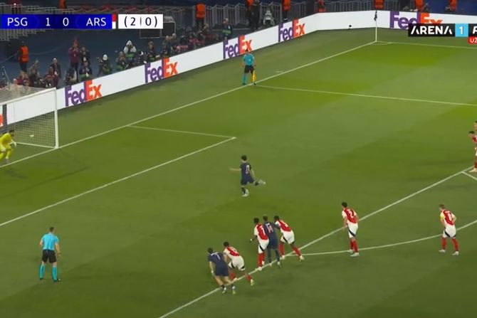 Vitinja, penal, PSŽ - Arsenal Vitinja, penal, PSŽ - Arsenal