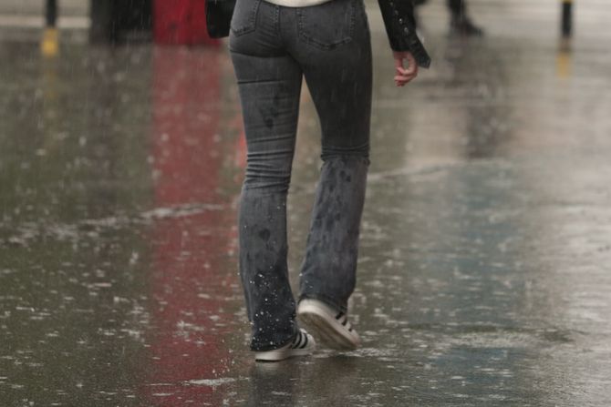 Kiša nevreme pljusak Beograd Kiša nevreme pljusak Beograd