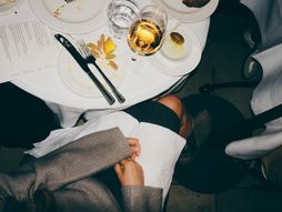 večera, izlazak, restoran, vino