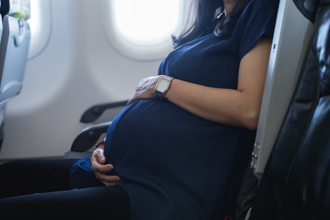 trudnica, let avionom, kada sme trudnica da leti avionom, avion, trudnoća trudnica, let avionom, kada sme trudnica da leti avionom, avion, trudnoća