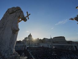 Vatikan novi papa Leo Leone XIV vernici