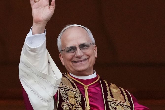 Vatikan novi papa Leo Leone XIV vernici Vatikan novi papa Leo Leone XIV vernici