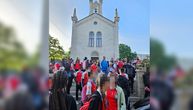 Hodočasnici krenuli put manastira Ostrog u susret prazniku: Čeka ih dug put od Bileće do Nikšića