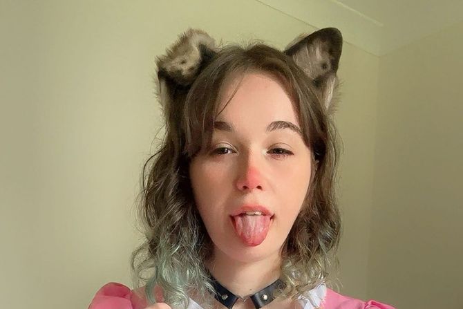 Lola barks Lola barks