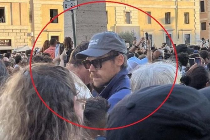Heri Stajls, papa Heri Stajls, papa