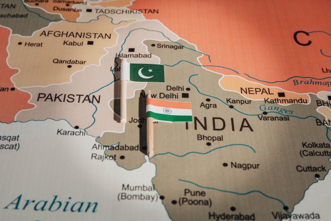 Pakistan i Indija Pakistan i Indija