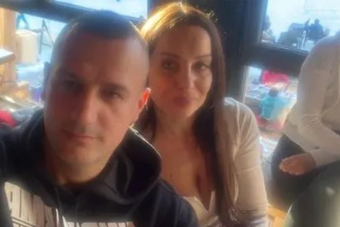 jelena vučković i njen muž aleksandar sofronić jelena vučković i njen muž aleksandar sofronić