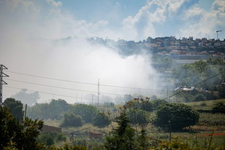 Požar Barselona oblak Toksični hlor Požar Barselona oblak Toksični hlor
