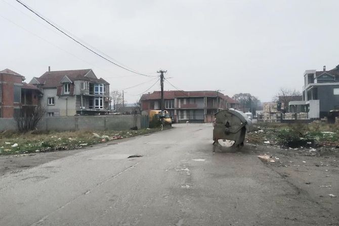 Velika havarija na vodovodnoj mreži u Bratmilovcu, Leskovac Velika havarija na vodovodnoj mreži u Bratmilovcu, Leskovac