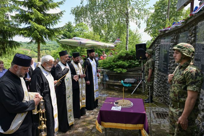 Memorijal u čast sećanja na pukovnika-pilota Milenka Pavlovića