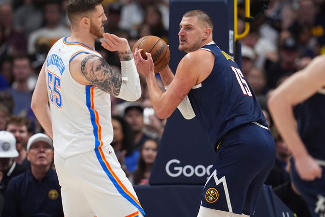 Nikola Jokić i Ajzea Hartenštajn Nikola Jokić i Ajzea Hartenštajn