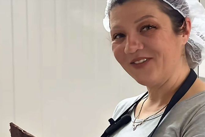 Ceca Sremica, čoko čvarak Ceca Sremica, čoko čvarak