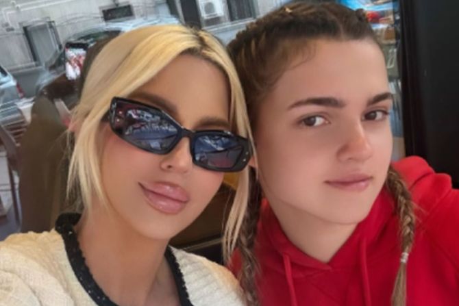 Jelena Karleuša, Nika Tošić