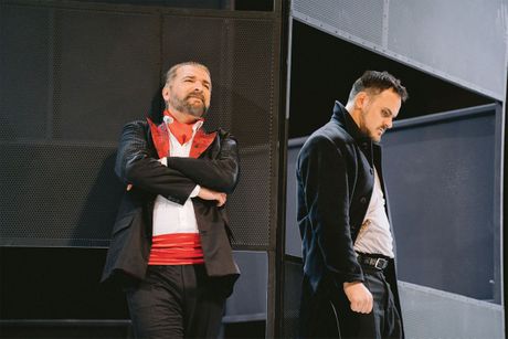 Opera Opera