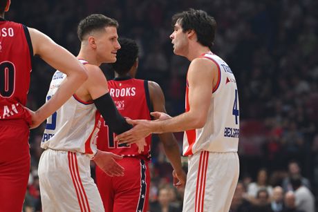 Nemanja Nedović, Miloš Teodosić Nemanja Nedović, Miloš Teodosić