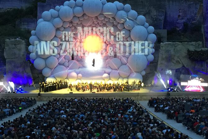 Hans Zimmer Hans Zimmer