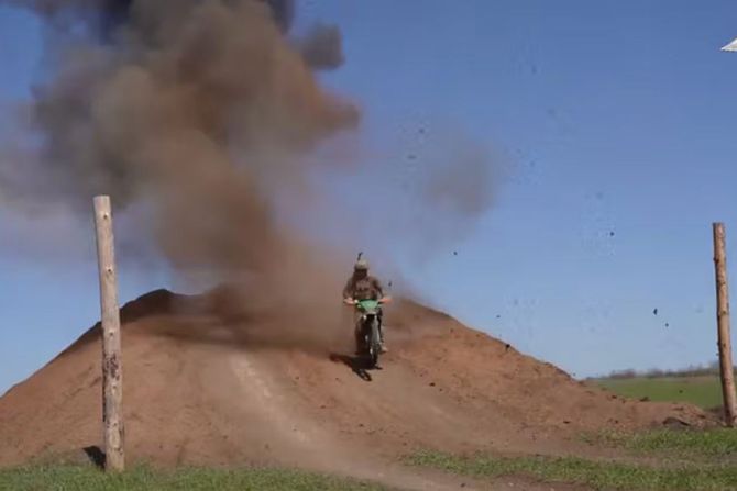 Motori umesto tenkova, Rusija Motori umesto tenkova, Rusija