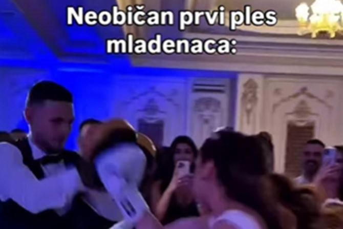 Neobičan prvi ples mladenaca Neobičan prvi ples mladenaca