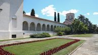 Otvorena sezona turističkih obilazaka Dvorskog kompleksa na Dedinju