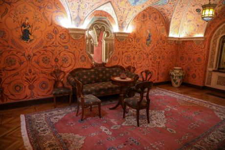 Beli Dvor, Turistička tura