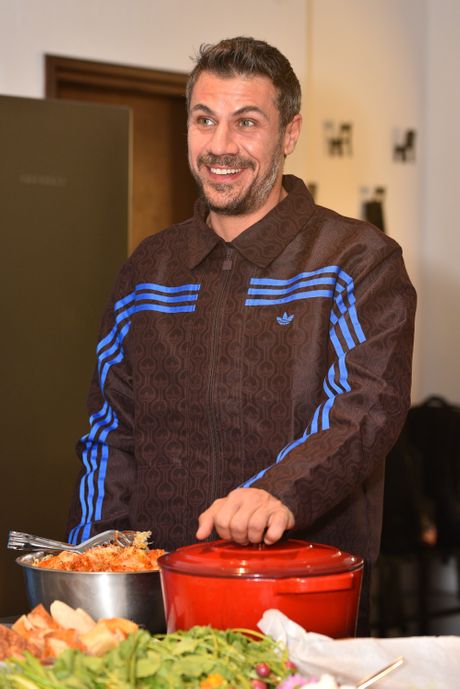 Akis Petrecikis Akis Petrecikis
