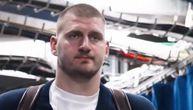 Nikada laganiji stajling Nikole Jokića pred NBA meč: Pogledajte kako se Srbin pojavio u dvorani u Oklahomi