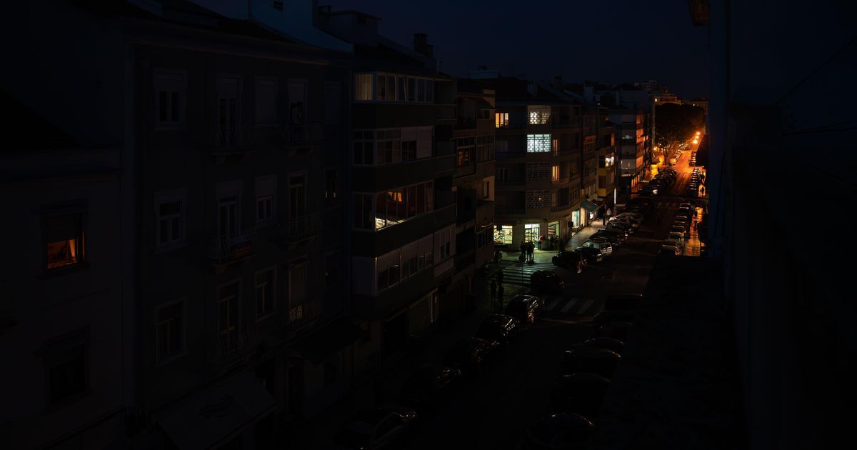 Komentari na "Deo Zagreba ostao bez struje! Tramvaji ne voze, građani u mraku!"