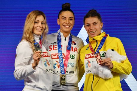 Marina Beh Romančuk i Ivana Španović Marina Beh Romančuk i Ivana Španović