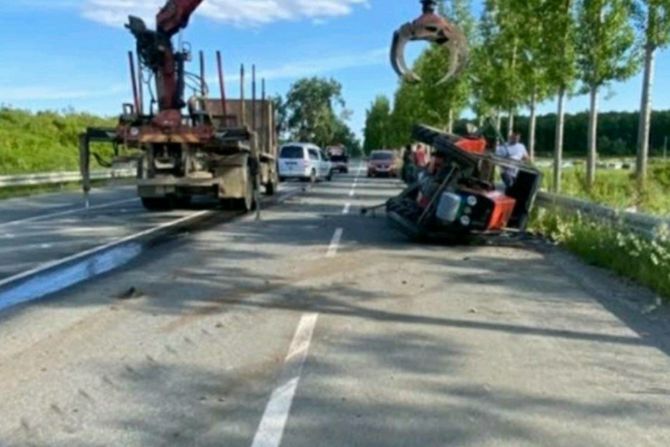 Saobraćajna nezgoda kod Šida Saobraćajna nezgoda kod Šida