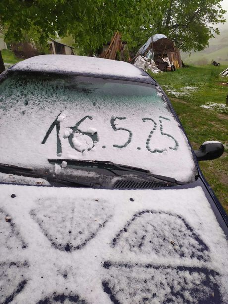 Zlatar, sneg u maju, šoferšajbna Zlatar, sneg u maju, šoferšajbna