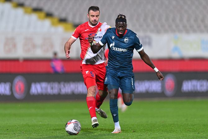 Šerif Endiaje (FK Crvena zvezda) Šerif Endiaje (FK Crvena zvezda)